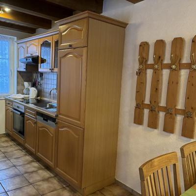 Albersrosenhof Spielplatzeiche2024 05 Mittel