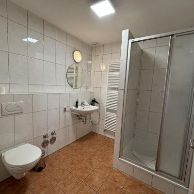 Albersrosenhof Appartement2024 04 Mittel